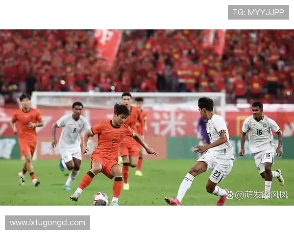 亚洲杯经典时刻回顾:荣耀与激情交织中的足球盛宴表现回顾与趋势分析 亚洲杯经典时刻回顾:荣耀与激情交织中的足球盛宴表现回顾与趋势分析